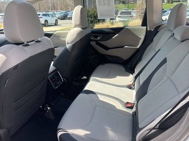 2023 Subaru Forester Premium CVT