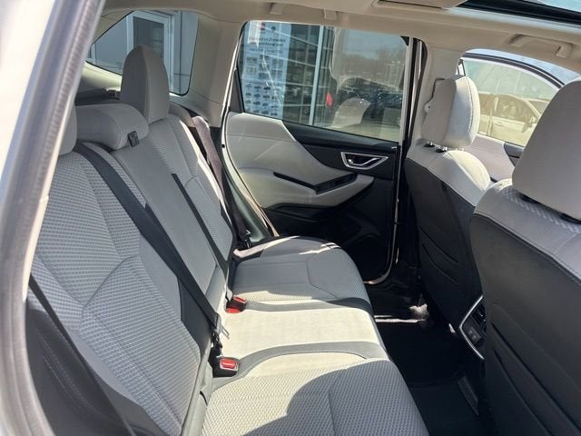 2023 Subaru Forester Premium CVT