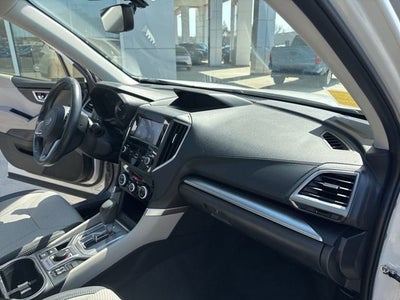 2023 Subaru Forester Premium CVT