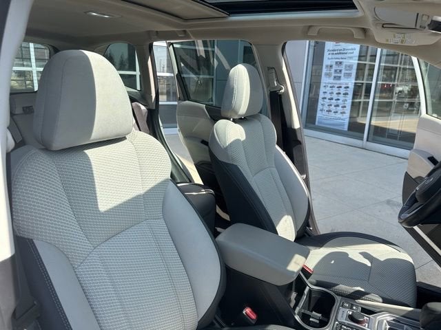 2023 Subaru Forester Premium CVT