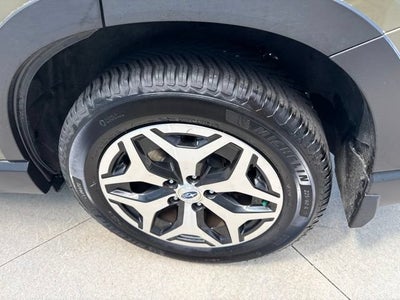 2022 Subaru Forester Premium CVT