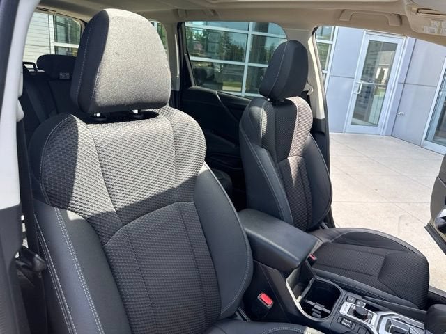 2022 Subaru Forester Premium CVT