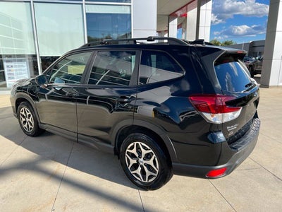 2021 Subaru Forester Premium CVT