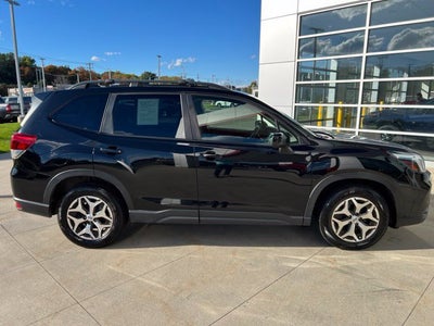2021 Subaru Forester Premium CVT