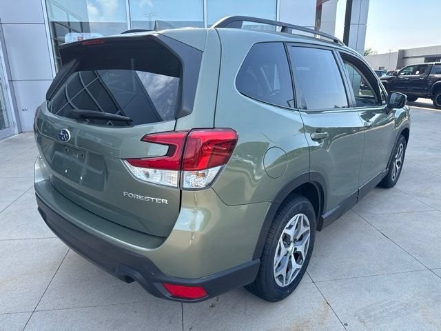 2021 Subaru Forester Premium CVT