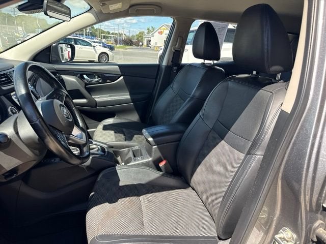 2022 Nissan Rogue Sport AWD SV