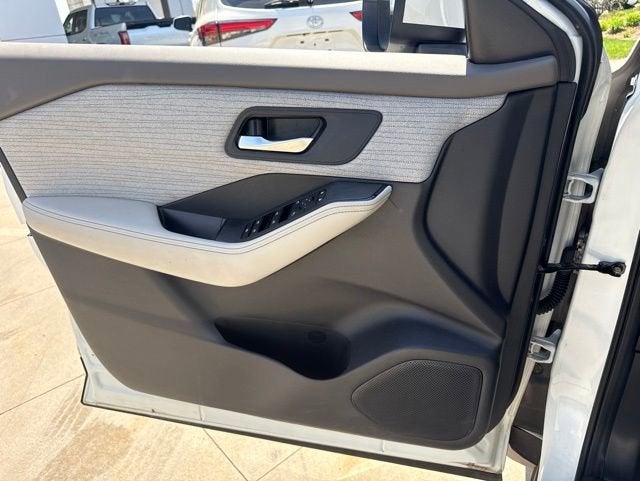 2023 Nissan Rogue AWD SV