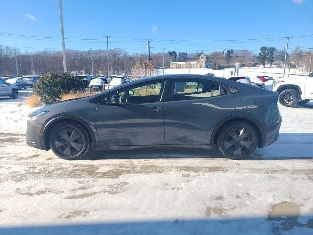 2023 Toyota Prius LE