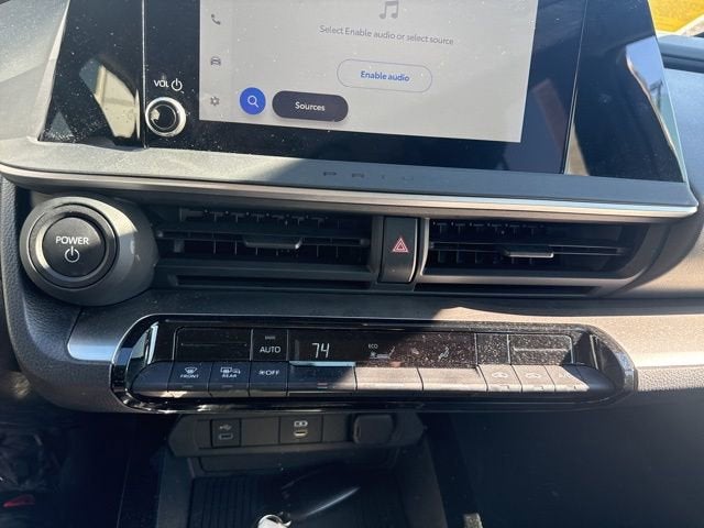 2025 Toyota Prius LE