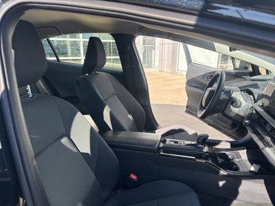 2025 Toyota Prius LE