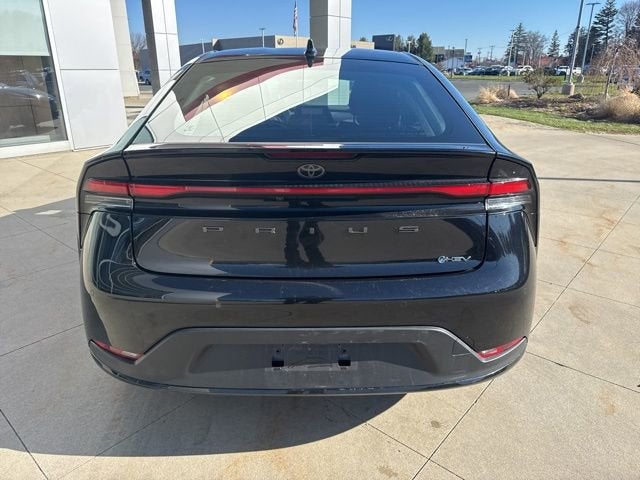 2025 Toyota Prius LE