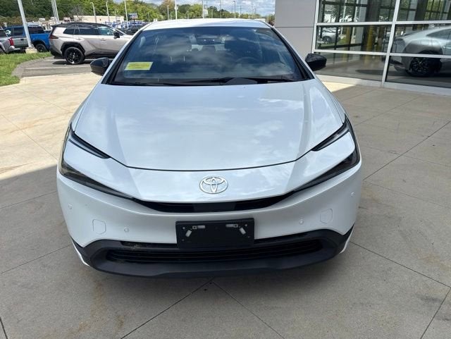 2025 Toyota Prius LE