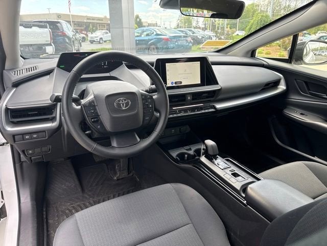 2025 Toyota Prius LE