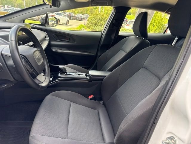 2025 Toyota Prius LE