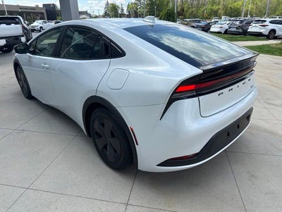 2025 Toyota Prius LE
