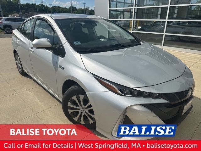 2022 Toyota Prius Prime LE's photo