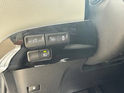 2022 Toyota Prius XLE