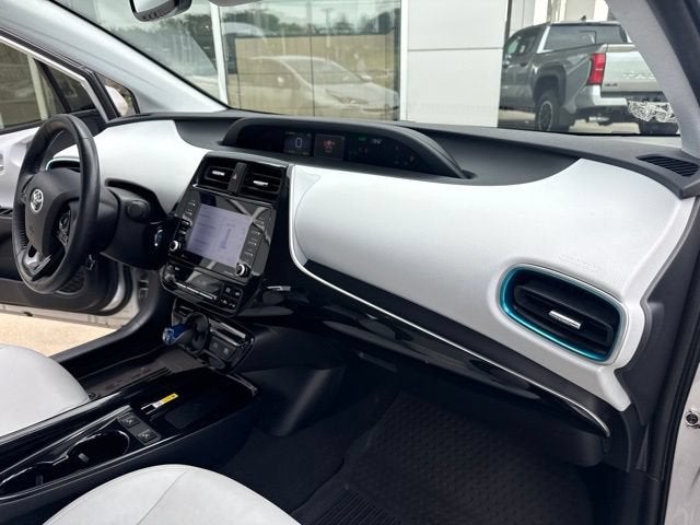 2022 Toyota Prius XLE