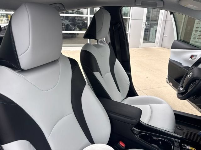 2022 Toyota Prius XLE