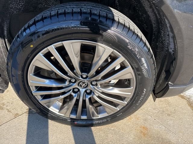 2023 Toyota Venza Limited AWD