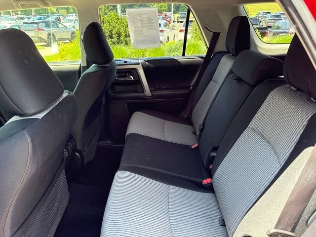 2019 Toyota 4Runner SR5 4WD