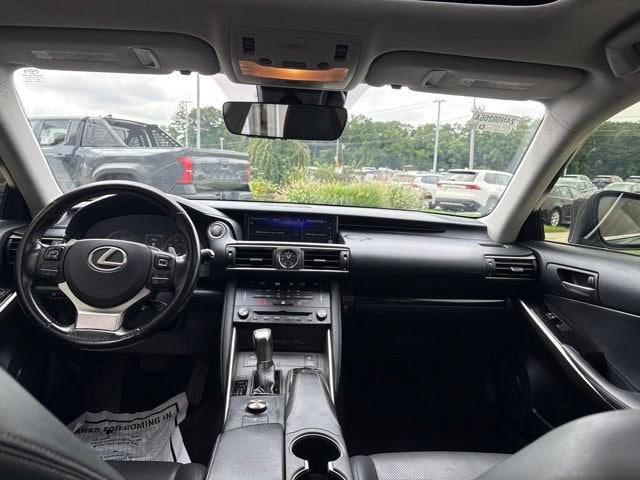 2018 Lexus IS IS 300