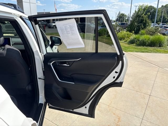 2023 Toyota RAV4 Prime SE
