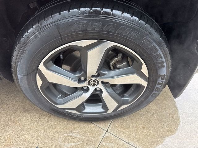 2024 Toyota RAV4 Prime SE