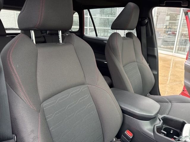 2024 Toyota RAV4 Prime SE