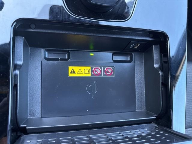 2025 Toyota bZ4X XLE AWD