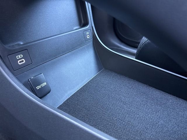 2025 Toyota bZ4X XLE AWD