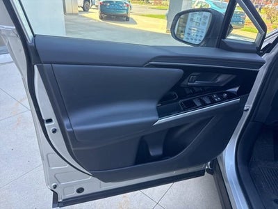 2025 Toyota bZ4X XLE AWD