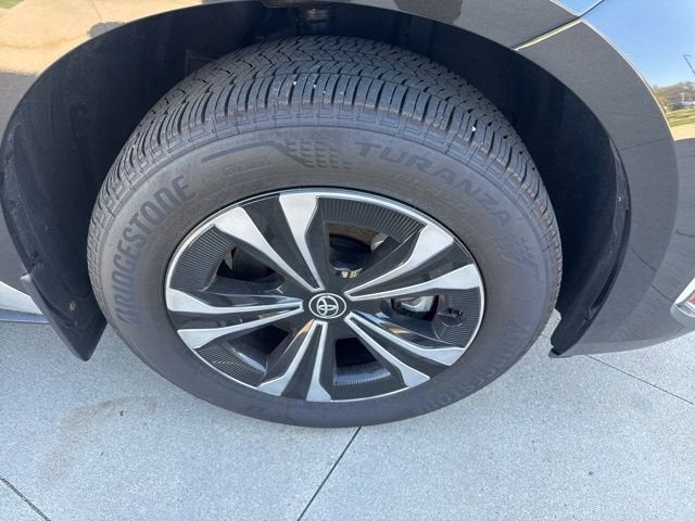 2025 Toyota bZ4X XLE AWD