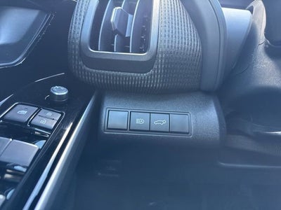 2025 Toyota bZ4X Limited AWD