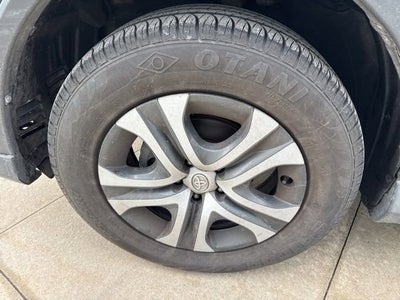 2018 Toyota RAV4 LE AWD