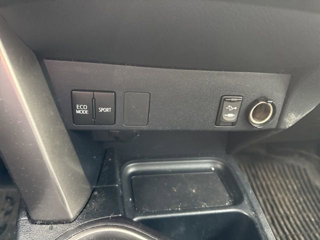 2018 Toyota RAV4 LE AWD