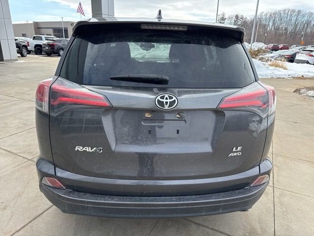 2018 Toyota RAV4 LE AWD