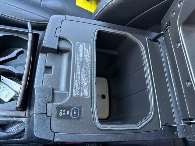 2015 Toyota Land Cruiser 4dr 4WD