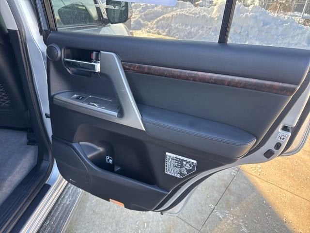 2015 Toyota Land Cruiser 4dr 4WD