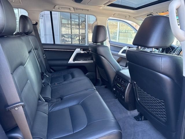 2015 Toyota Land Cruiser 4dr 4WD