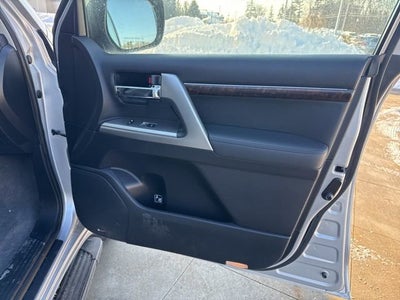 2015 Toyota Land Cruiser 4dr 4WD