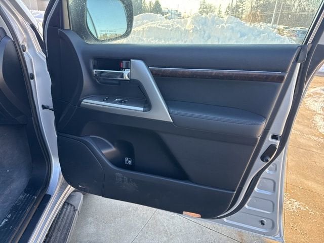 2015 Toyota Land Cruiser 4dr 4WD