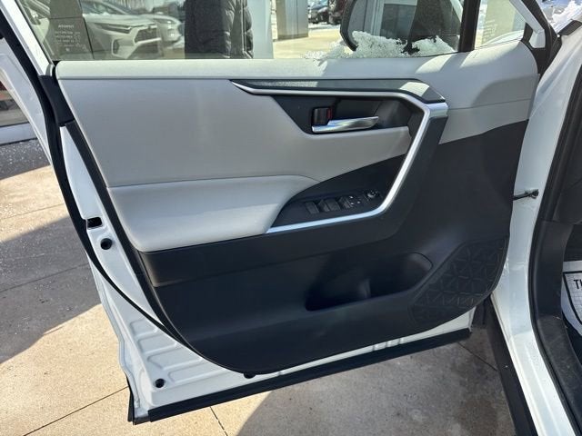 2024 Toyota RAV4 XLE AWD