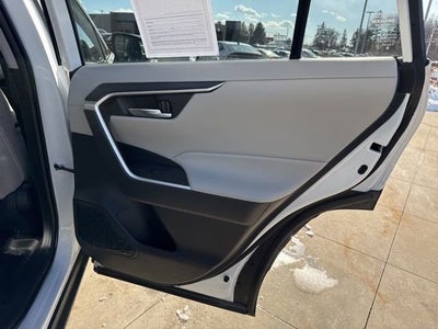 2024 Toyota RAV4 XLE AWD