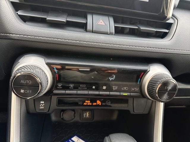 2025 Toyota RAV4 Hybrid Hybrid XLE AWD