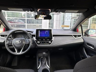 2025 Toyota Corolla Hatchback SE CVT