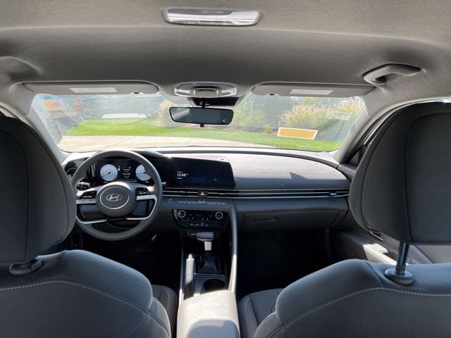 2024 Hyundai Elantra SEL IVT