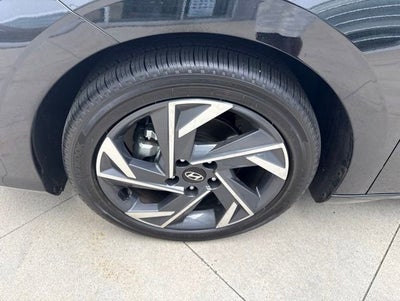 2026 Hyundai Elantra Limited Sedan