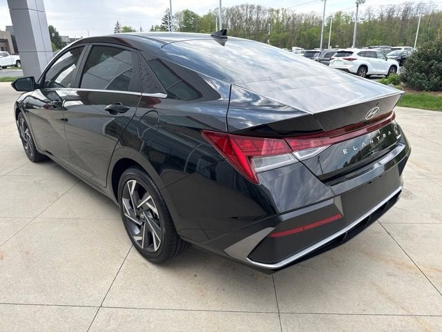 2026 Hyundai Elantra Limited Sedan