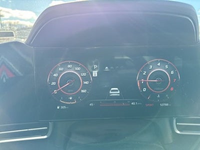 2024 Hyundai Elantra Limited IVT